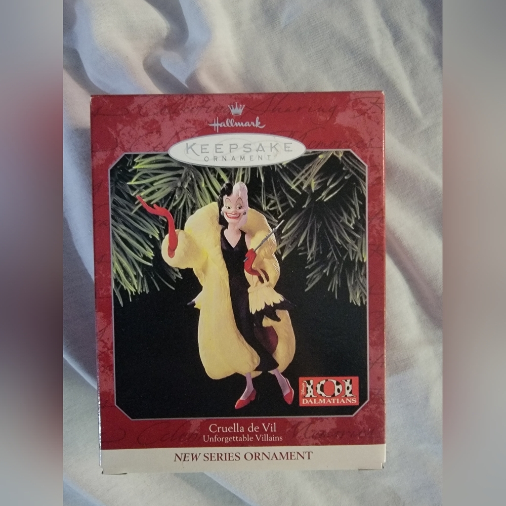 Hallmark Keepsake Cruella de Vil Keepsake Ornament New